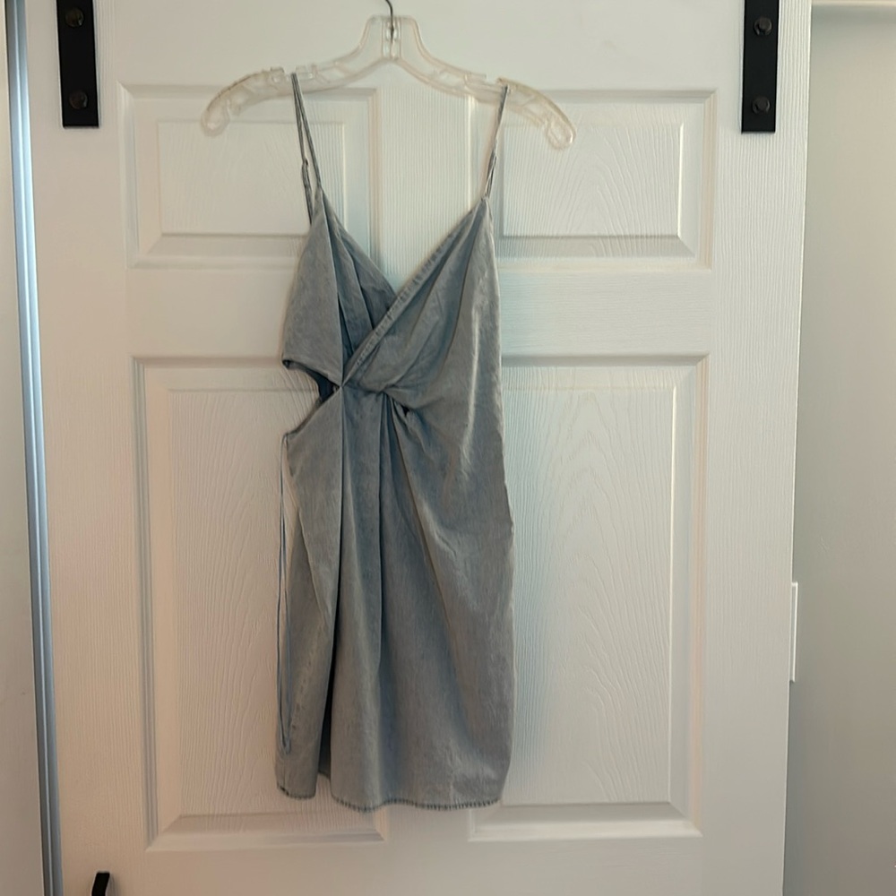 Promesa size small. New with tags.